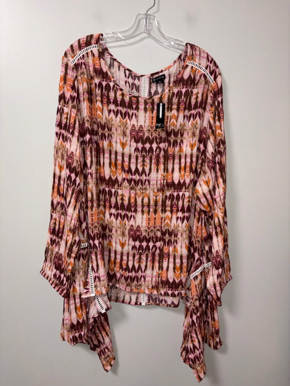 New directions multicolor geometric boho flutter top NWT 2X